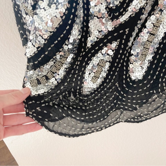 GORGEOUS VINTAGE SEQUIN TOP - Picture 3 of 10